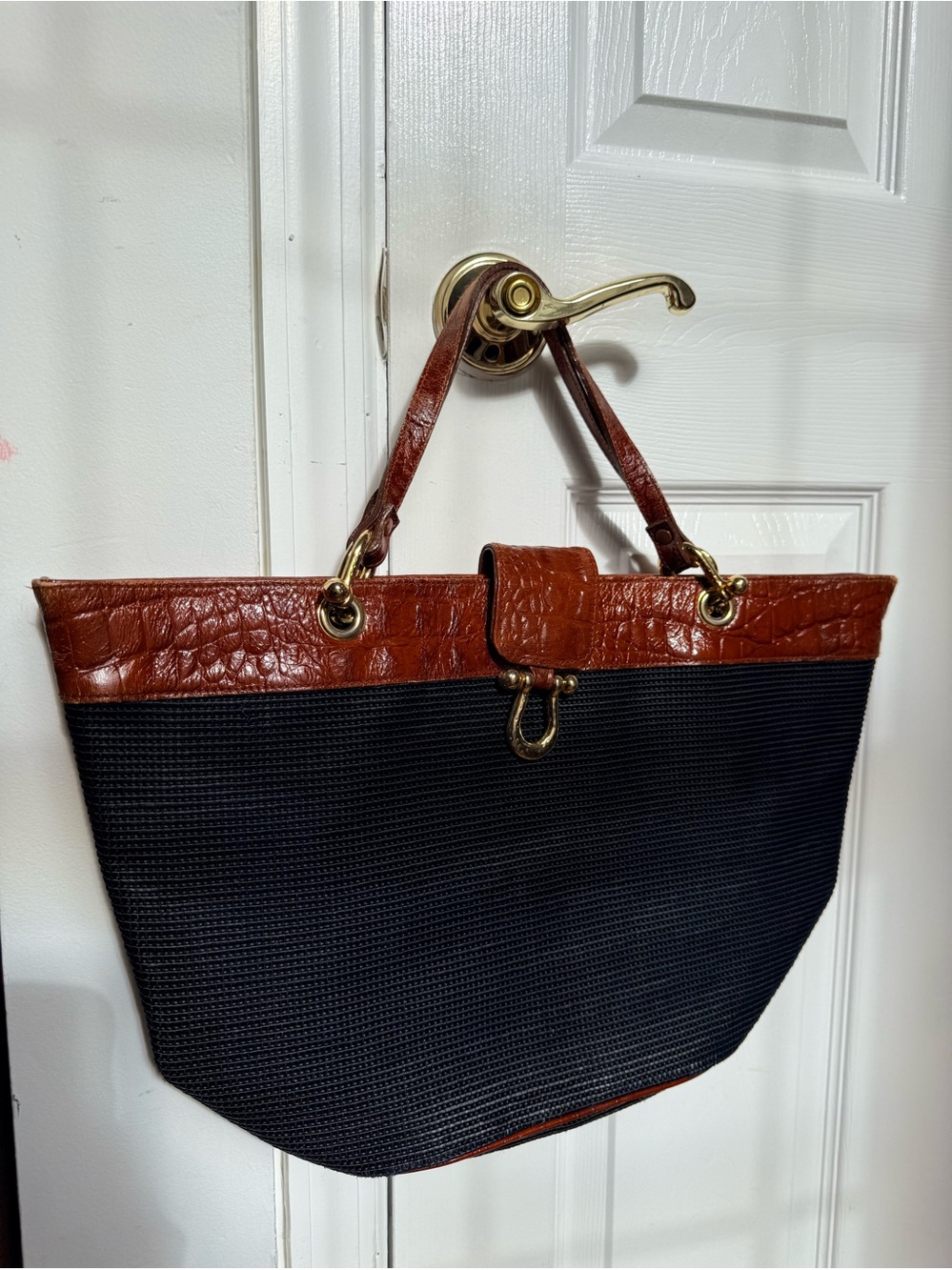 Vintage Women's Black and Brown Tote Bag with Croc-Trim